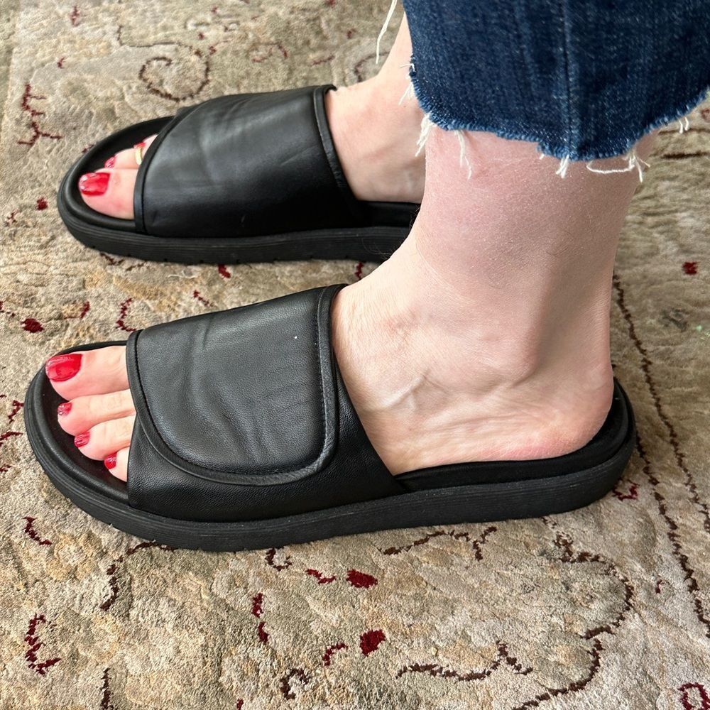 Helmut Lang slides. Black leather. - Picture 3 of 8